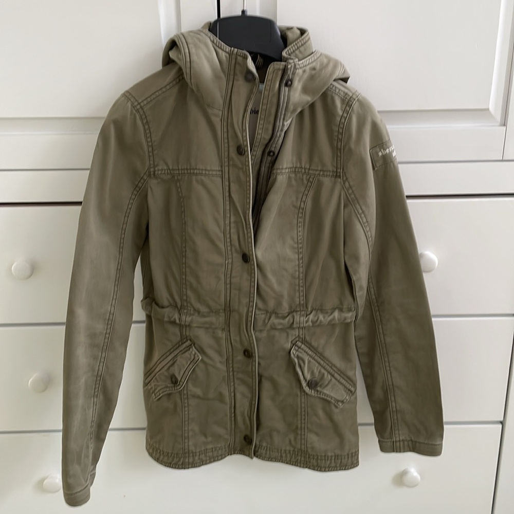 Abercrombie kids fatigue green jacket, sz L